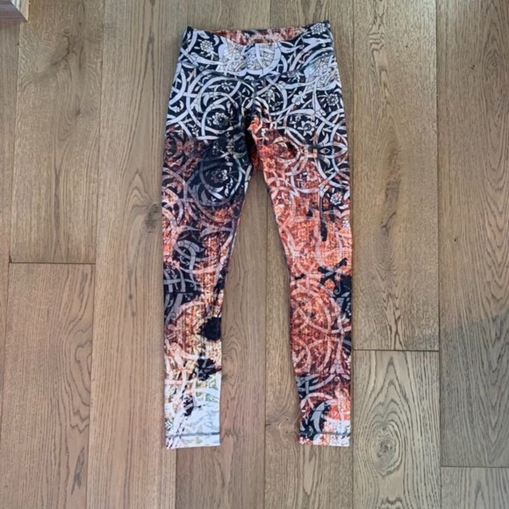 Bodynova patterned yoga leggings